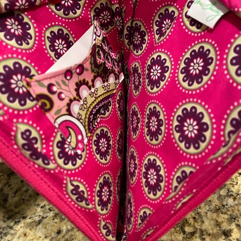Vera Bradley Very Berry Paisley Tablet eReader Case NWOT